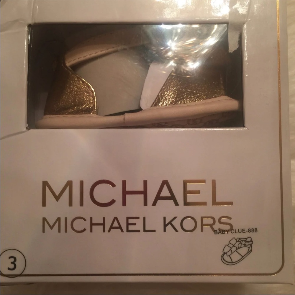 MICHAEL KORS BABY CLUE SHOES SIZE 3 - Picture 5 of 6